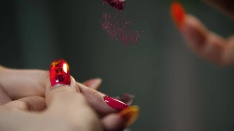 Stock Video Applying Manicure Sparkles Live Wallpaper For PC – Free Live Wallpaper