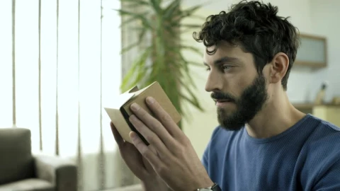 Stock Video A Man Using A Cardboard Vr Headset Live Wallpaper For PC - For Wallpaper