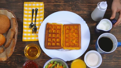 Stock Video Breakfast At The Table Live Wallpaper For PC - Wallpaper video anime Wallpaper