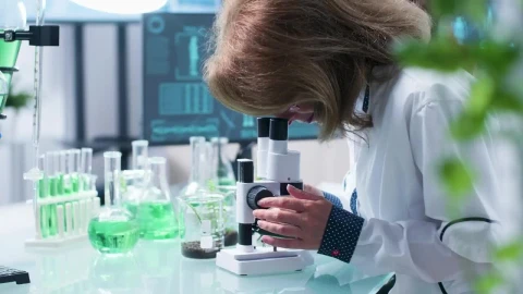 Stock Video Bio Chemist Working In Her Lab Live Wallpaper For PC - Live Wallpaper