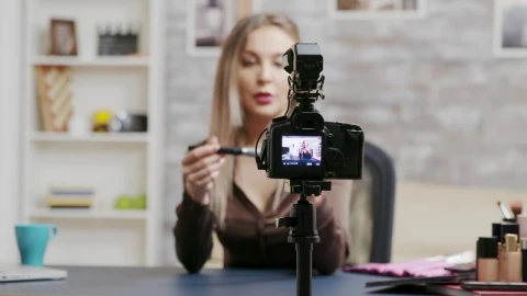 Stock Video Beauty Vlogger Talks To Subscribers During Makeup Tutorial Live Wallpaper For PC - Live Wallpaper