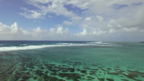 Stock Video Beautiful Ocean With Waves Breaking Live Wallpaper For PC - Live Wallpaper