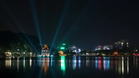 Stock Video Beautiful Lights Over Hoan Kiem Lake Live Wallpaper For PC - Live Wallpaper