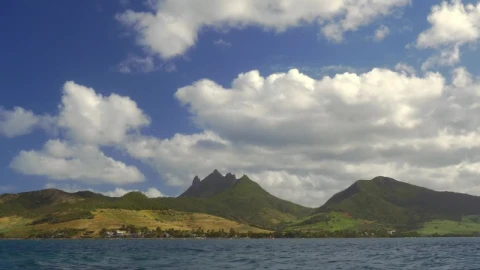 Stock Video Beautiful Island Mountains Live Wallpaper For PC - Live Wallpaper
