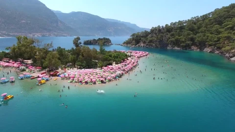 Stock Video Beautiful Crowded Beach Live Wallpaper For PC - Live Wallpaper