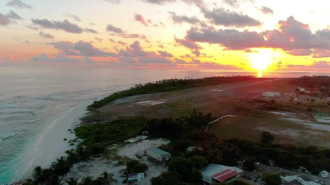 Stock Video Beach Landing Strip Live Wallpaper For PC - Live Wallpaper