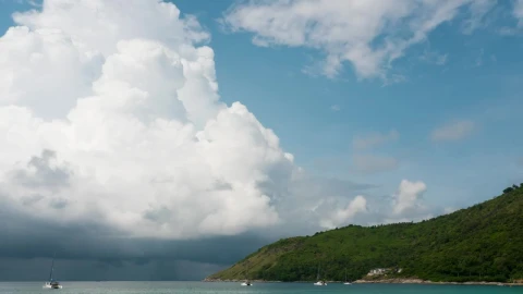 Video Stock Clouds Arriving At The Beach Live Wallpaper For PC - Live Wallpaper