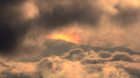 Video Stock Cloud Landscape Over The Mountains Sunset Live Wallpaper For PC - Live Wallpaper