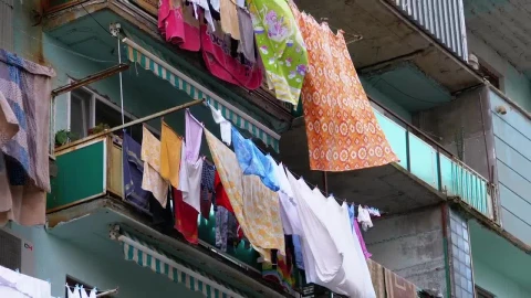 Video Stock Clothes Hanging On A Multi Story Building Live Wallpaper For PC - Live Wallpaper