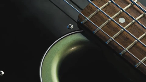 Video Stock Closeup To An Electric Bass Being Played Live Wallpaper For PC - Live Wallpaper