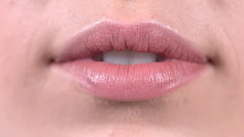 Video Stock Closeup Of A Smiling Woman Live Wallpaper For PC - Birds of prey Wallpaper