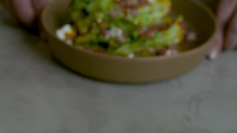 Video Stock Close Shot Of A Chefs Plate Just Finished Live Wallpaper For PC - Birds of prey Wallpaper