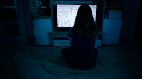 Stock Video Creepy Woman Looking At Static On A Tv Live Wallpaper For PC - On Wallpaper