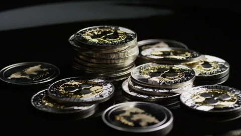 Stock Video Gold And Silver Stack Of Coins Live Wallpaper For PC - Silver Wallpaper