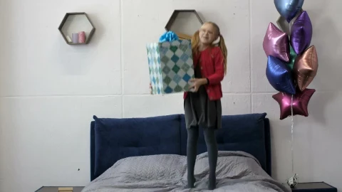 Stock Video Girl Jumping With A Gift Live Wallpaper For PC animated wallpaper preview