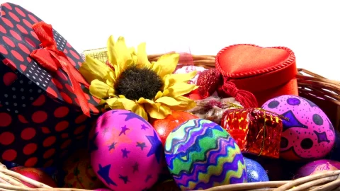Stock Video Gifts Flowers And Easter Eggs In A Basket Live Wallpaper For PC - Live Wallpaper