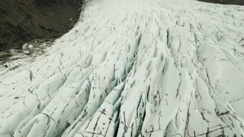 Stock Video Ice Field Between Mountains Animated Wallpaper - Animated Wallpaper