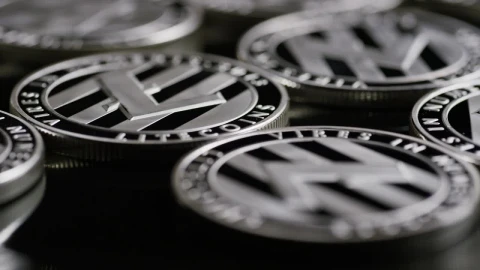 Stock Video Lite Cryptocurrency Silver Coins Close Up Animated Wallpaper - Silver Wallpaper