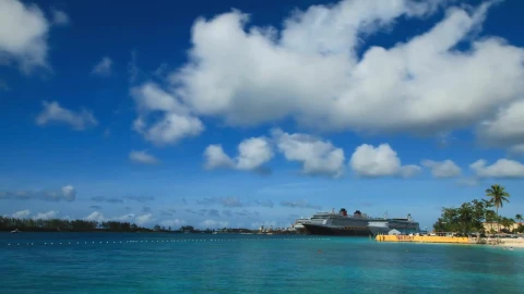 Stock Video Large Ship In The Bahamas Animated Wallpaper - In Wallpaper