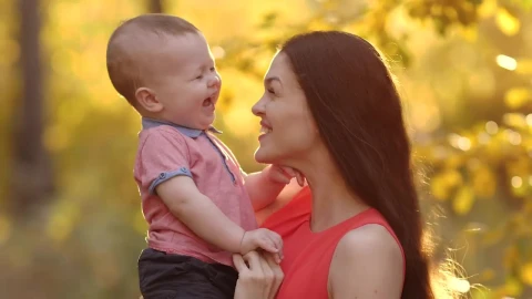Stock Video Mother And Son Laughing In The Par Animated Wallpaper animated wallpaper preview