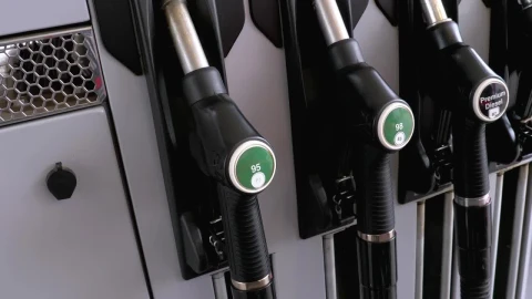Stock Video Mans Hand Taking The Fuel Nozzle At The Gas Statio Animated Wallpaper - Made in abyss Wallpaper
