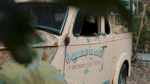 Stock Video Old Truck Parked At A Farmers Market Live Wallpaper – Free Live Wallpaper