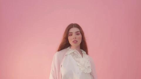 Video Stock Portrait Of A Model Posing During A Photoshoot Live Wallpaper Free animated wallpaper preview