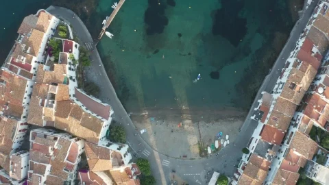 Free Video Stock tiny beach next to a harbor Live Wallpaper animated wallpaper preview