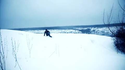 Free Video Stock tired man falls in the snow Live Wallpaper – Free Live Wallpaper