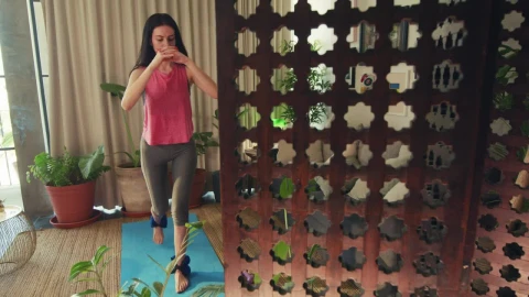 Free Stock Video Woman Exercising In Her Cozy Home Live Wallpaper - St patrick Wallpaper
