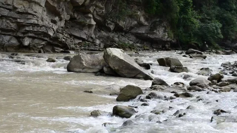Stock Footage Wide River Flowing Over Rocks And Stones Live Wallpaper - St patrick Wallpaper