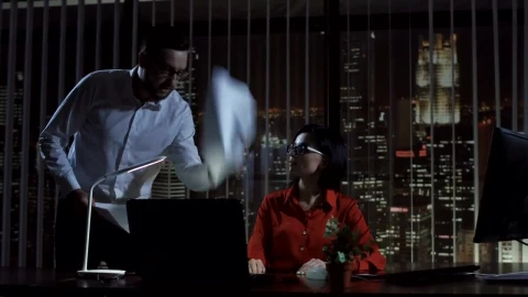 Stock Footage Yelling At Secretary In The Office Live Wallpaper Free - Wallpaper Wallpaper