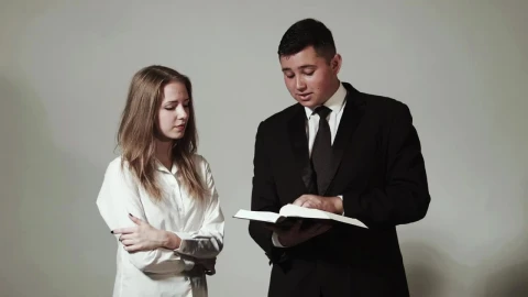 Stock Footage Young Teens Reading The Bible Live Wallpaper Free - Wallpaper Wallpaper