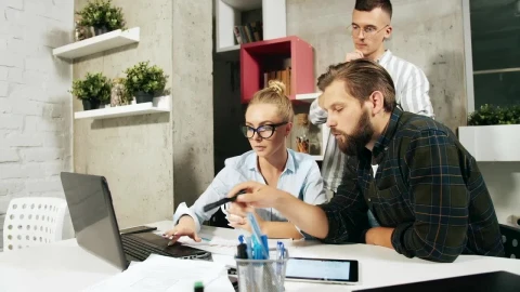 Stock Footage Young Work Team Out Idea On Laptop In Modern Office Live Wallpaper Free - Wallpaper Wallpaper
