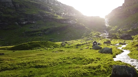 Mountains 007 Lively Wallpaper – Free Live Wallpaper