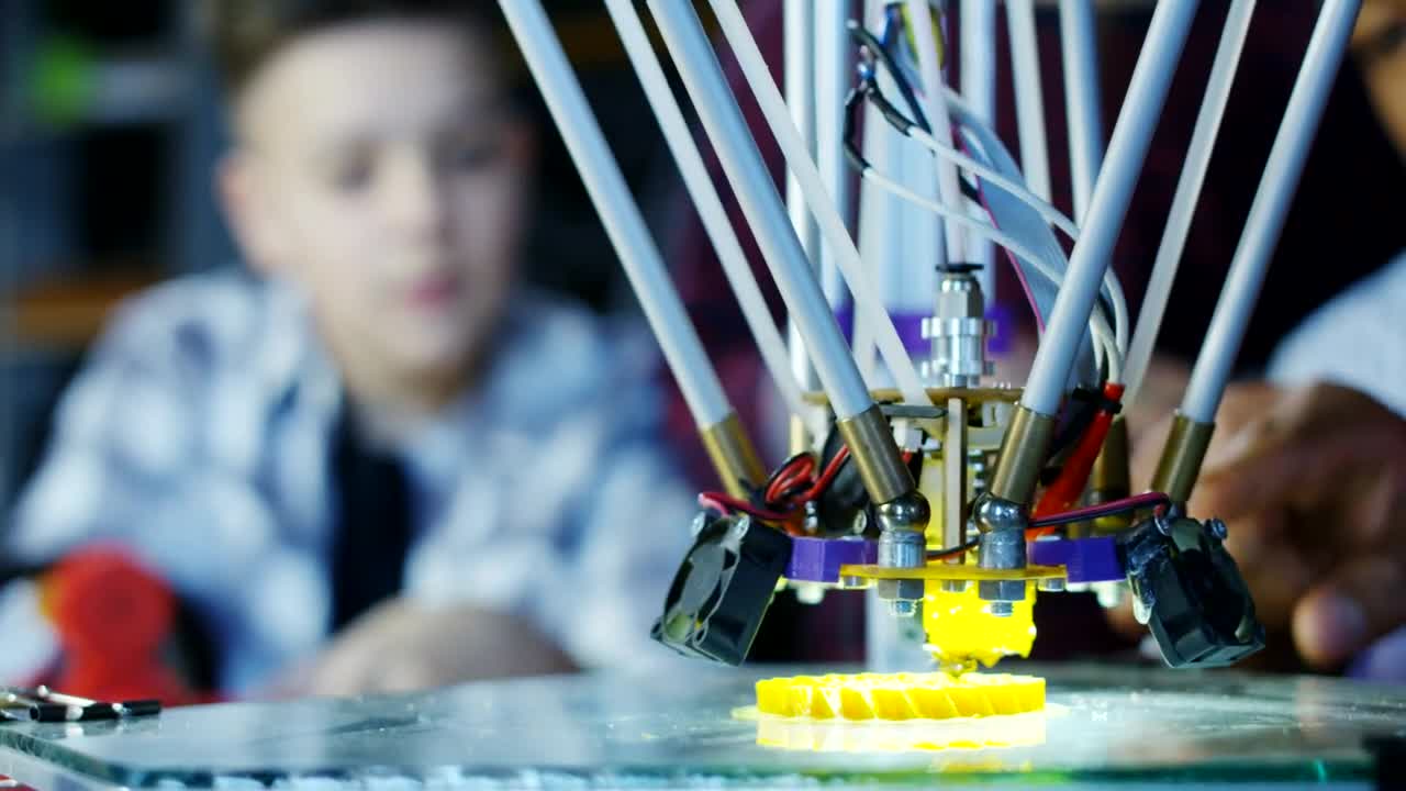 Download Stock Video 3 d printer working close up PC Live Wallpaper