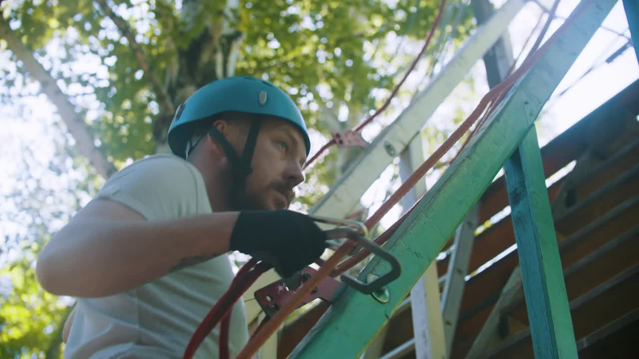 Download Stock Video A Couple Going Into A Rope Adventure Live Wallpaper for PC