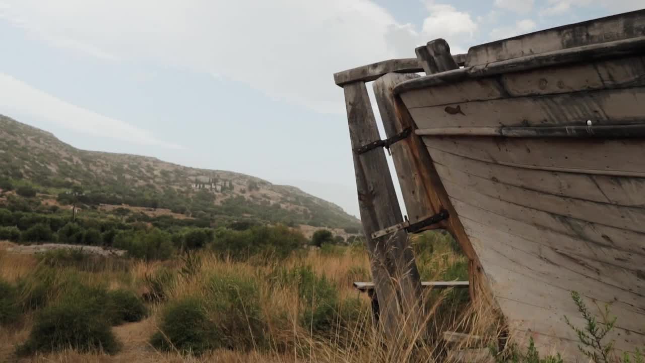 Download Stock Video Abandoned Wooden Boat Live Wallpaper for PC