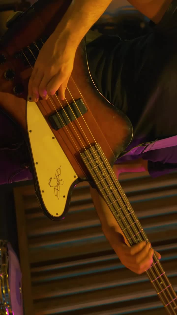 Download Stock Video Bass Player Playing On Top Of A Live Stage Live Wallpaper For PC
