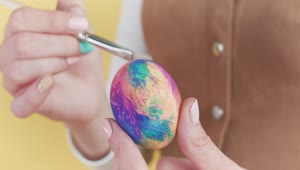 Stock Video Artist Decorating Easter Eggs Live Wallpaper For PC