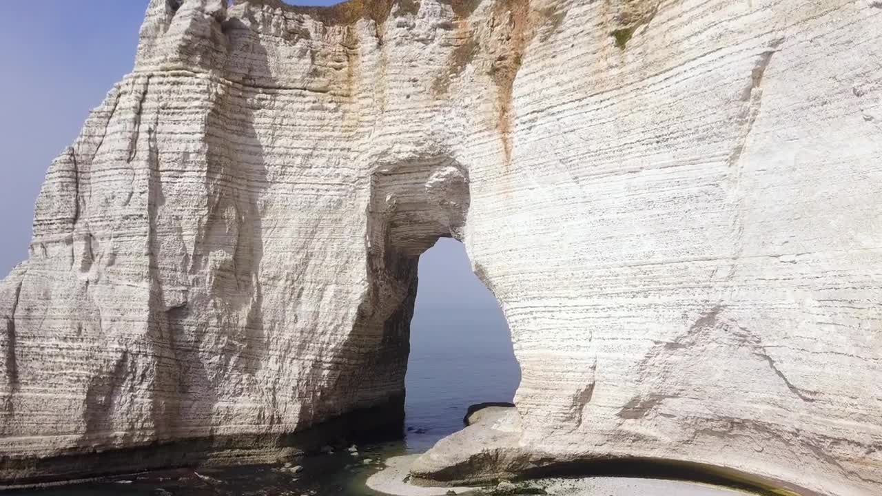 Download Stock Video Arch Under A Coastal Cliff Live Wallpaper For PC