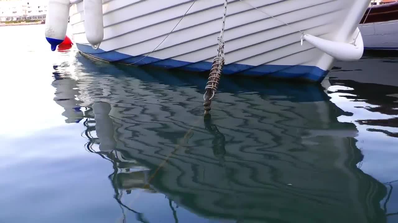 Download Stock Video Anchor Rope Of A Boat Coming Out Of The Water Live Wallpaper For PC