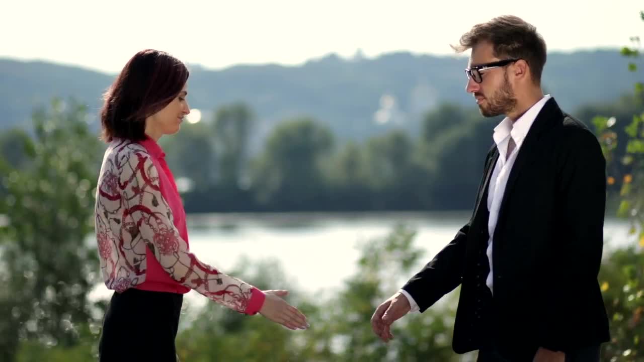 Download Stock Video Agreeing With A Handshake Live Wallpaper For PC