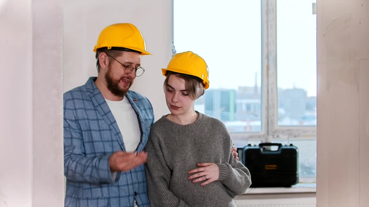 Download Stock Video A Young Couple Looking At The Keys Live Wallpaper For PC