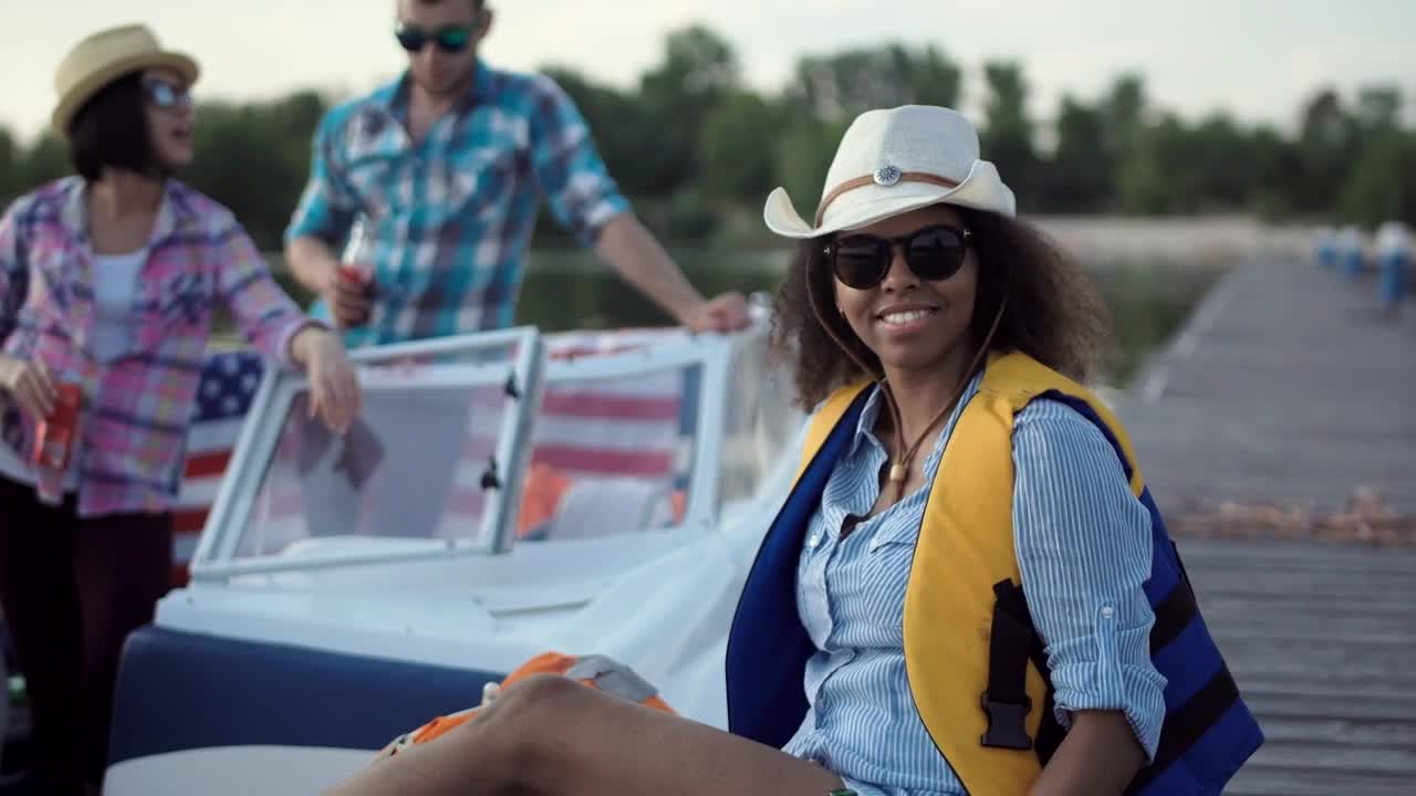 Download Stock Video A Woman Posing To Camera And Drinking A Beer Live Wallpaper For PC