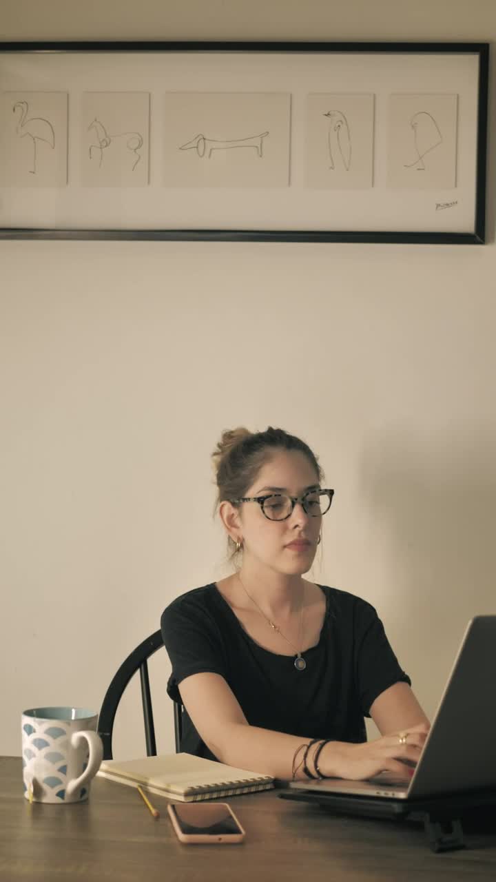 Download Stock Video Business Woman Working From Home Live Wallpaper For PC