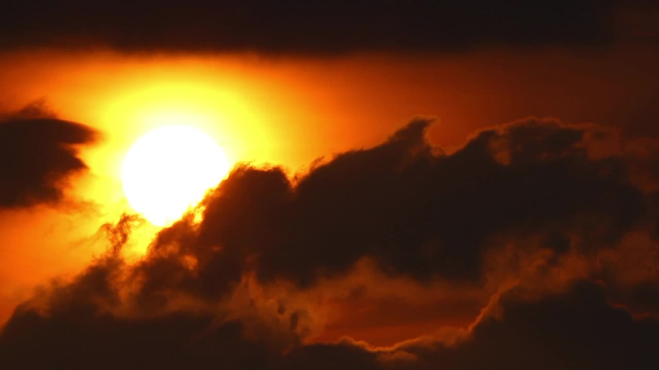 Download Stock Video Burning Sun And Dark Clouds Live Wallpaper For PC