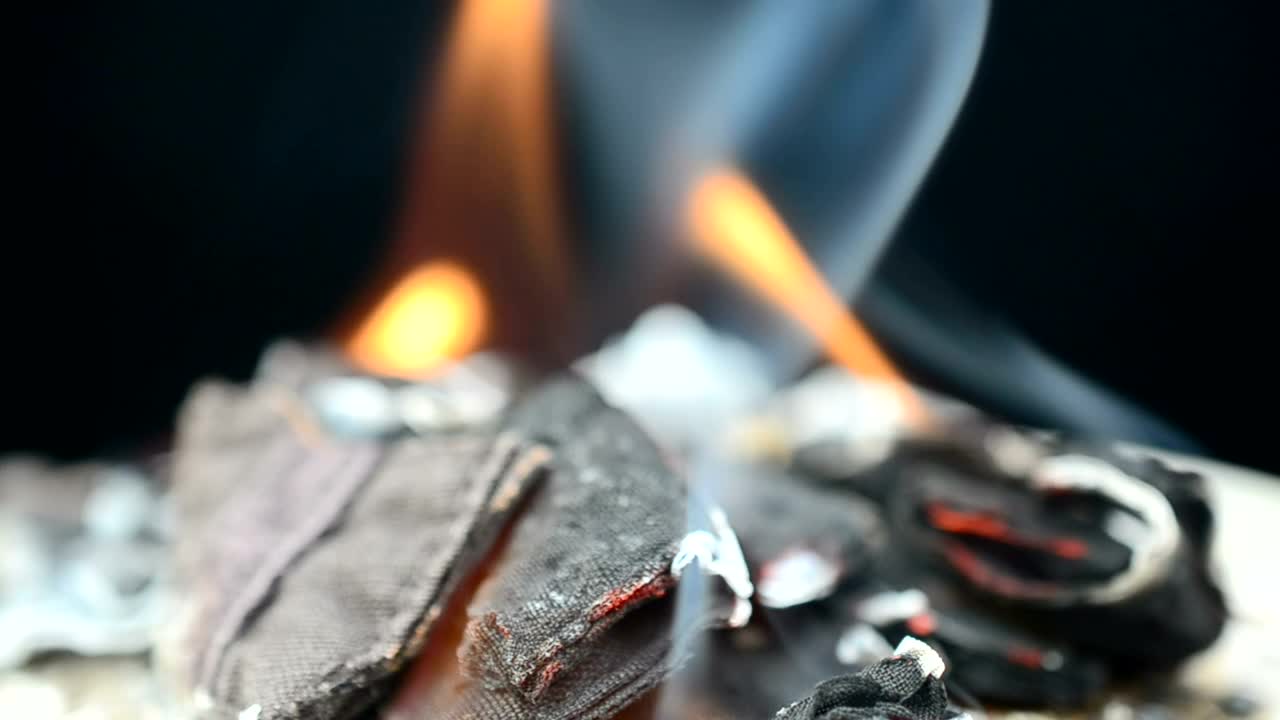 Download Stock Video Burning Fabric Live Wallpaper For PC