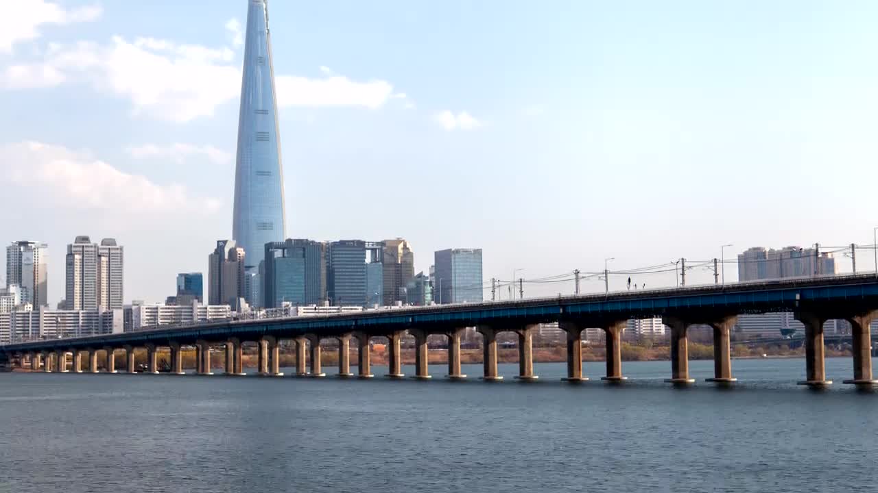 Download Stock Video Bridge Of A Train Over The Water Of A Modern Live Wallpaper For PC