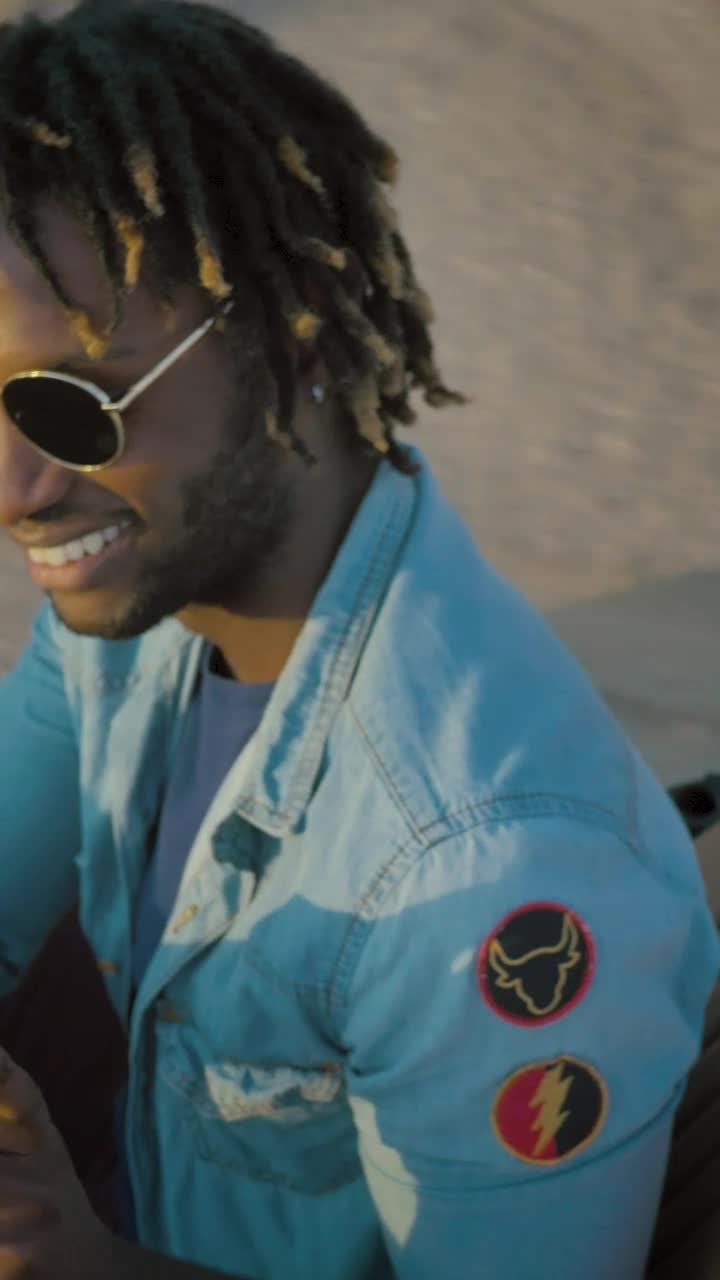 Download Stock Video Boy Recording With Her Cell Phone During A Road Trip Live Wallpaper For PC